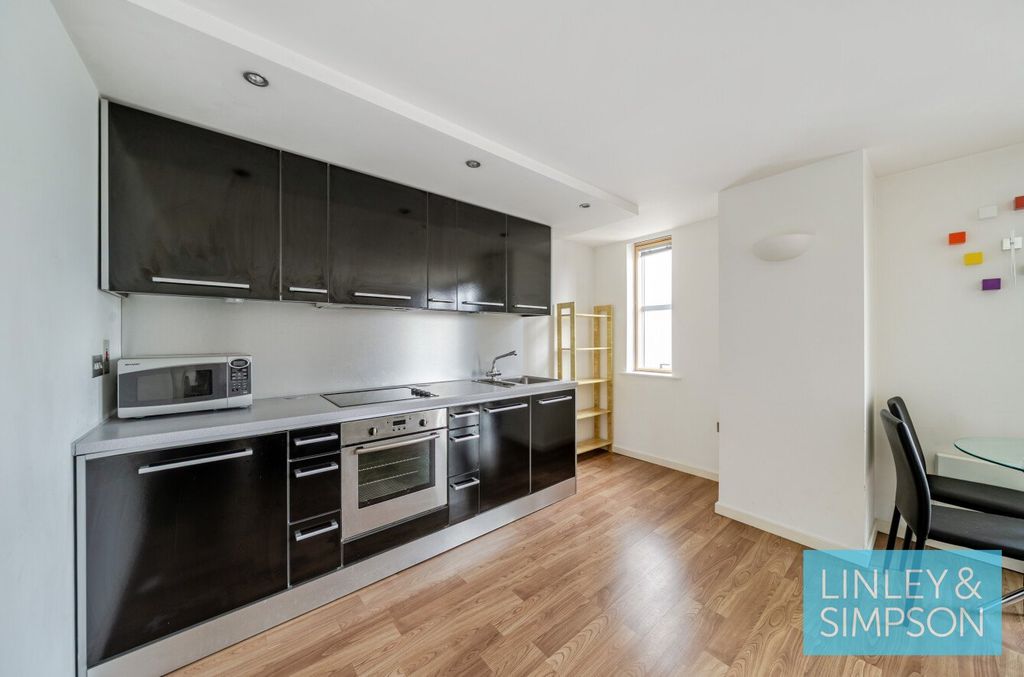 Property photo 2 of 12 Picture No. 24