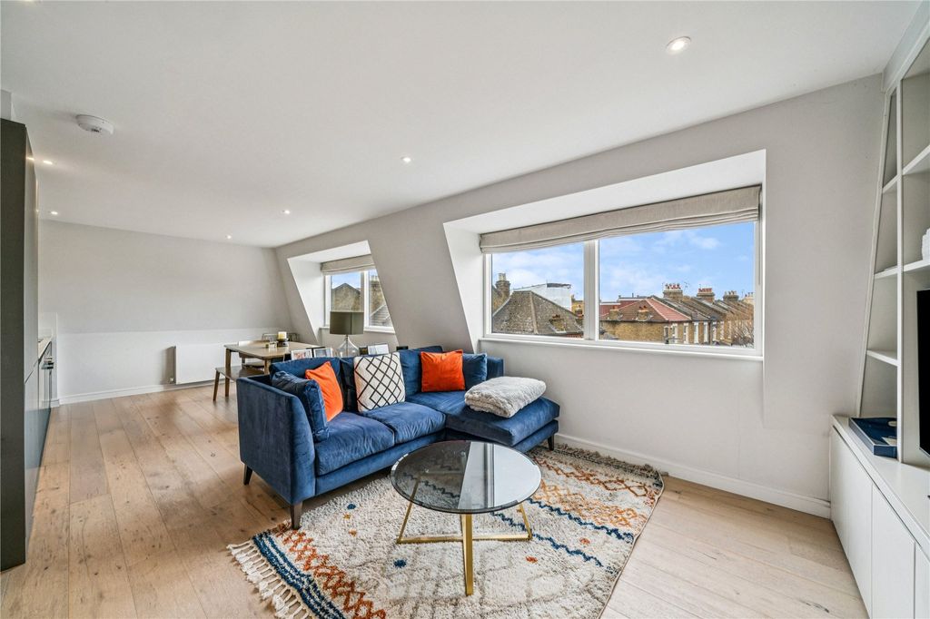 Property photo 2 of 8 Picture No. 24