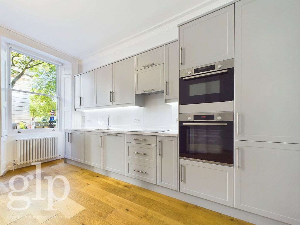 Property photo 3 of 28 997304