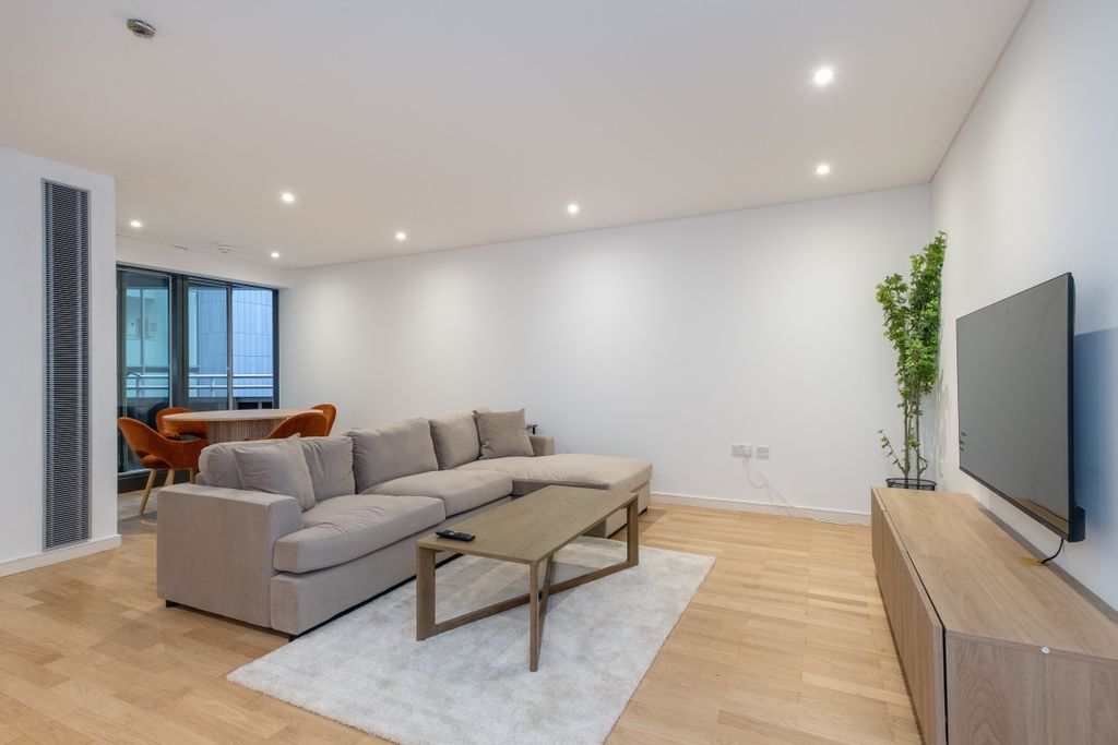 Property photo 1 of 15 2