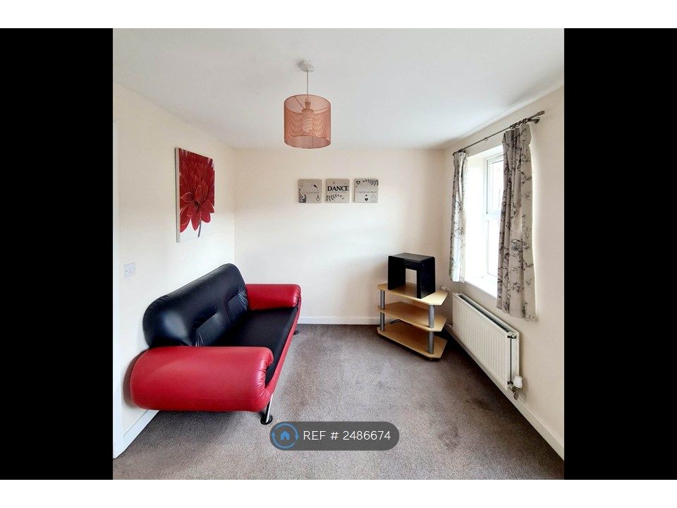 Property photo 3 of 35