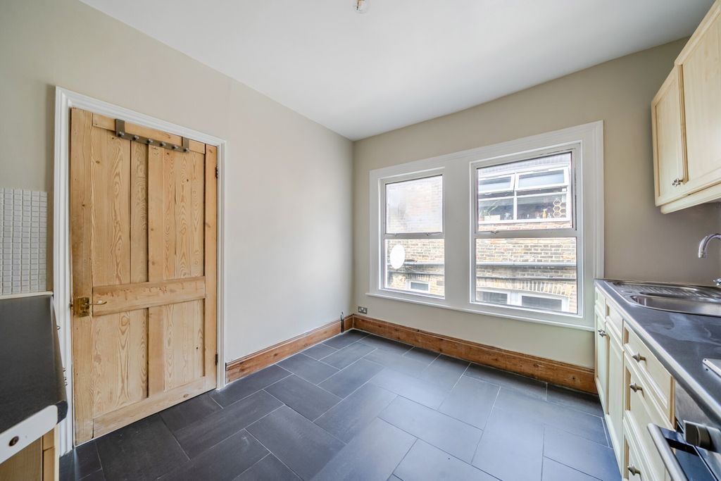 Property photo 3 of 18 1469719-16-6A1d6E...