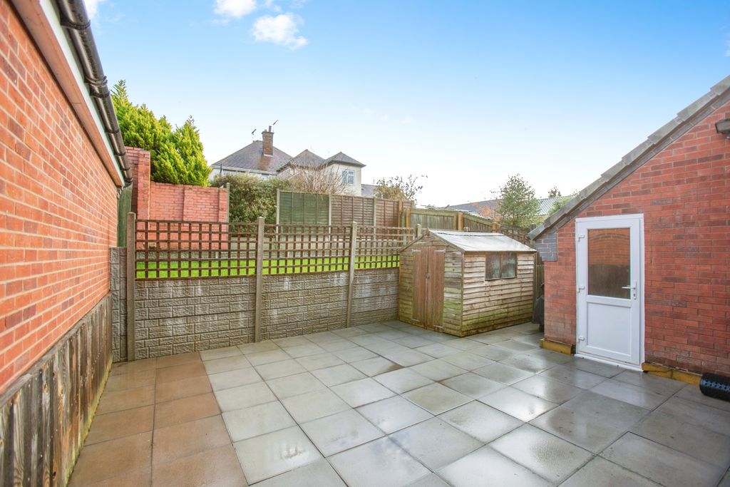 Property photo 2 of 18 B72349Bf-Mw-9354