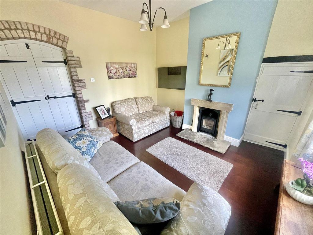 Property photo 3 of 19