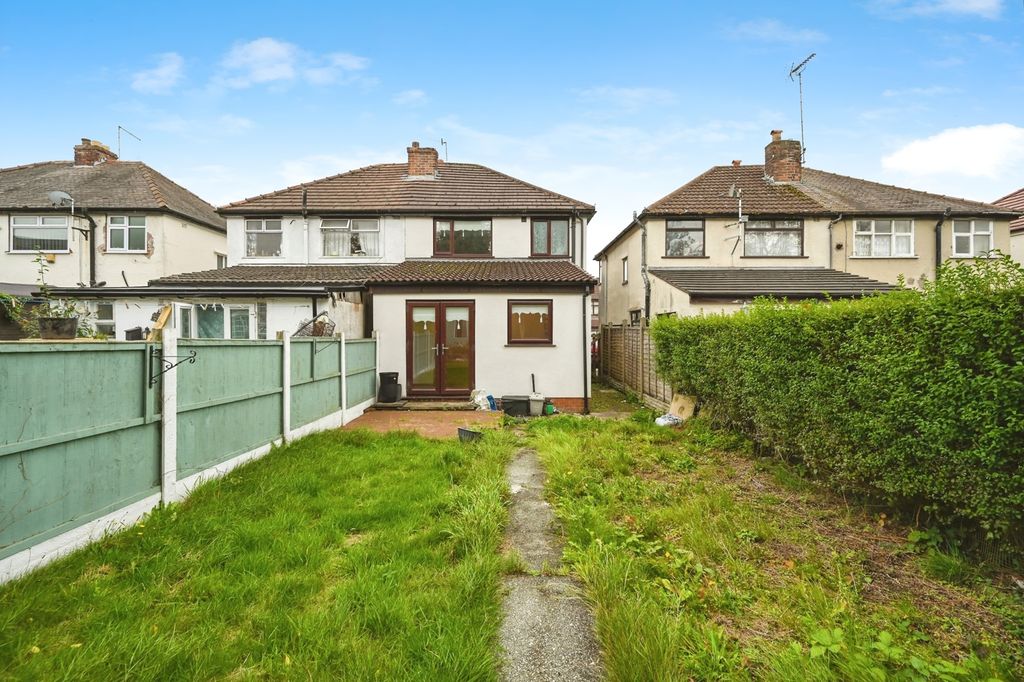 Property photo 2 of 17 Photo