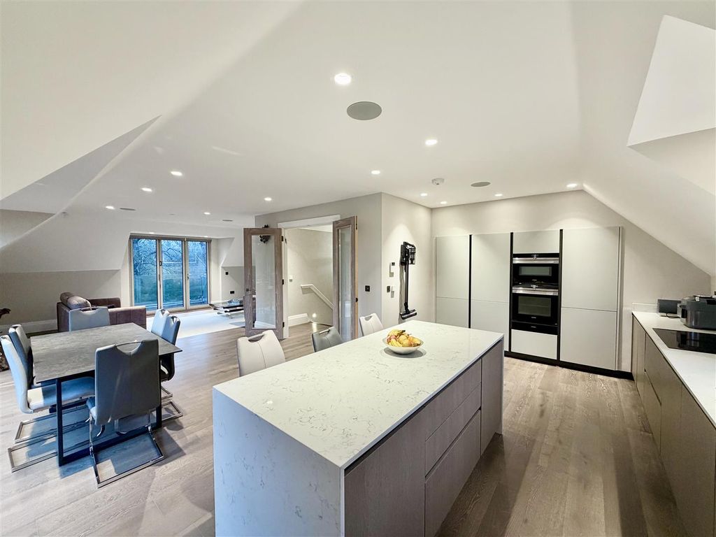 Property photo 2 of 18 Open Plan Kitchen/Diner: