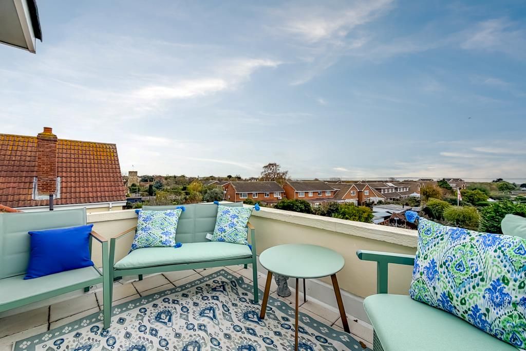 Property photo 1 of 34 Balcony