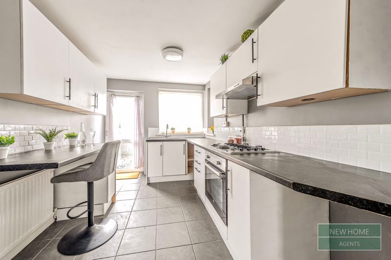 Property photo 2 of 18 Photo 6