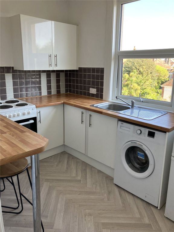 Property photo 2 of 6 Picture 2