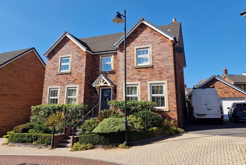 Property photo 1 of 40 Front