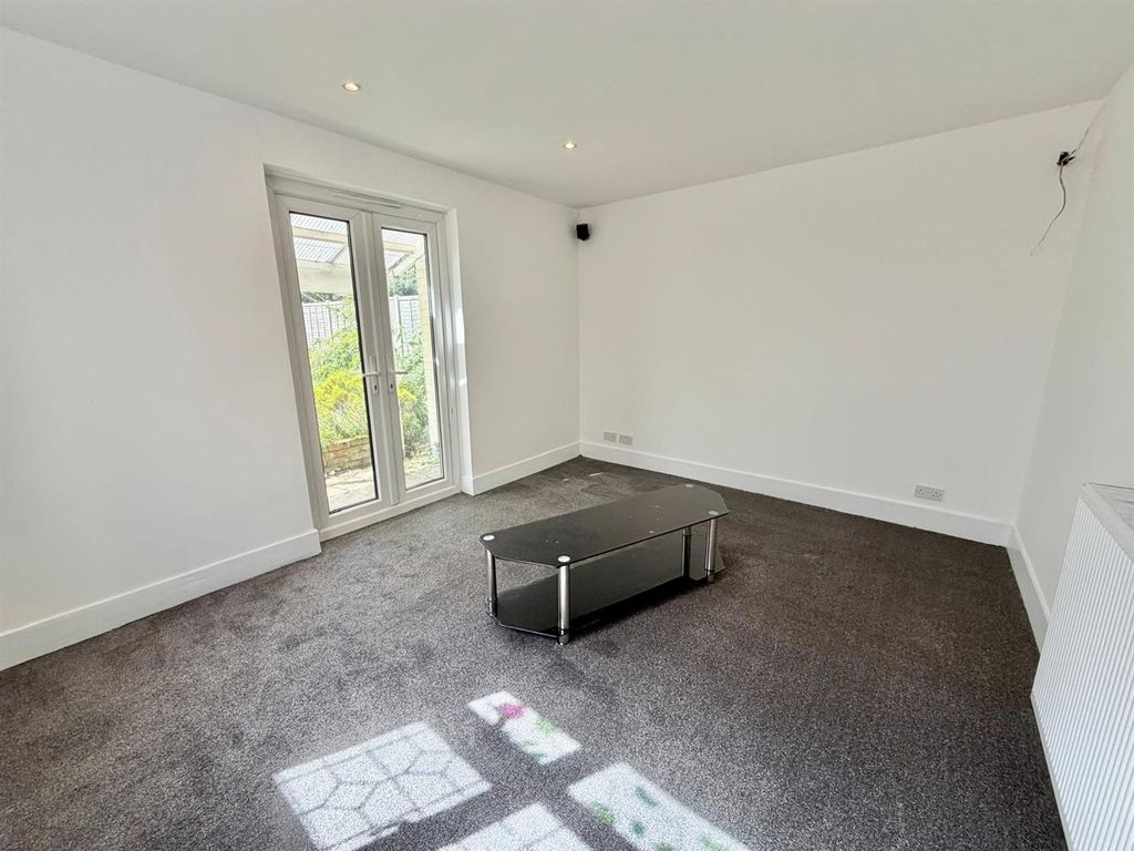 Property photo 2 of 10 Davidson Frost-Wellings, Dfw, Montgomery, Living R