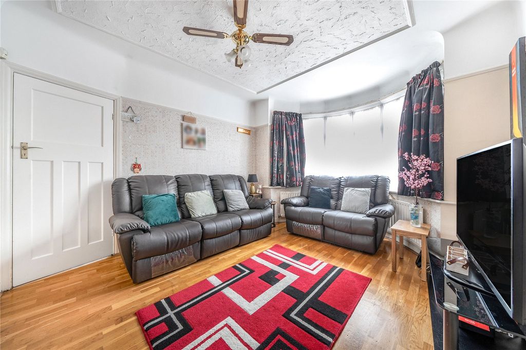 Property photo 3 of 19 Picture No. 03