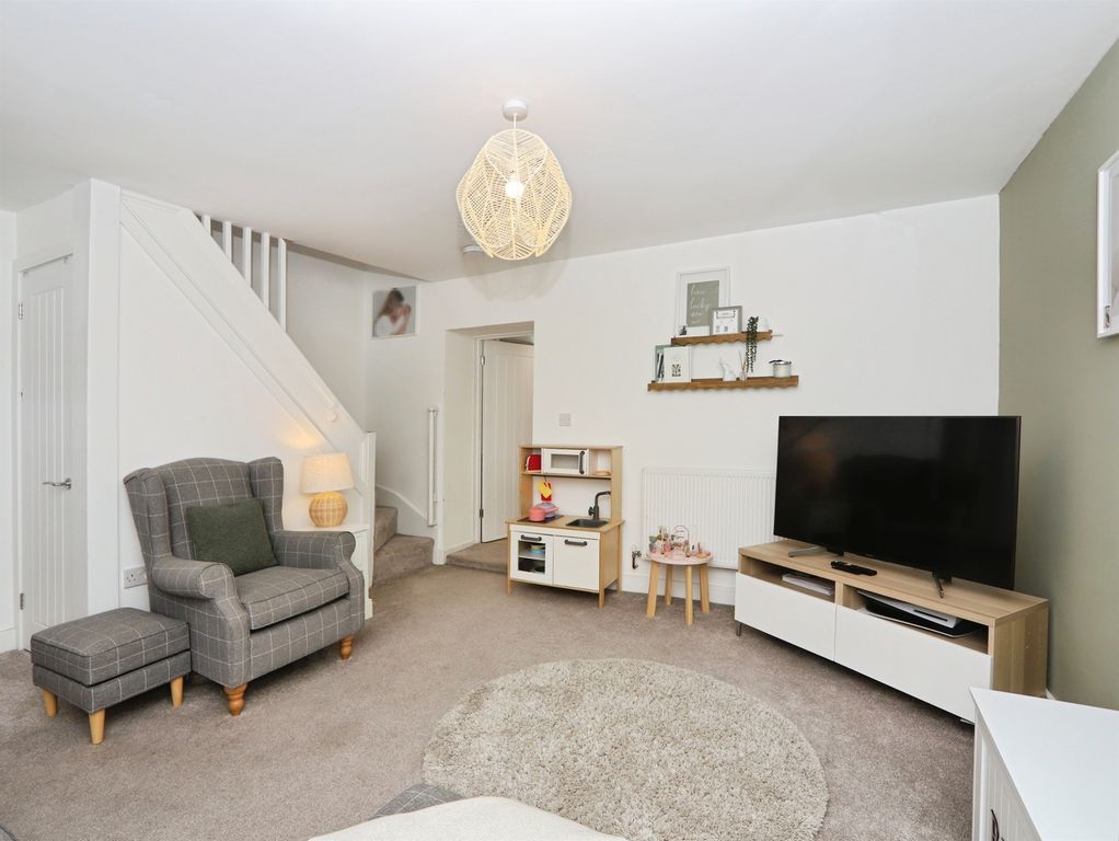 Property photo 3 of 16