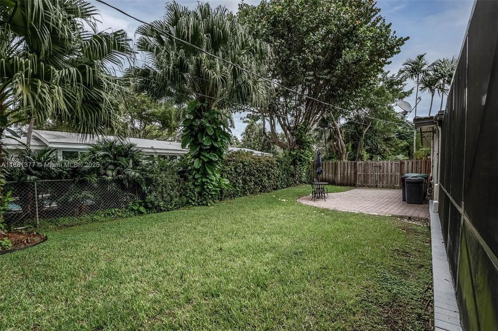 Property photo 3 of 5 <Alttext/>