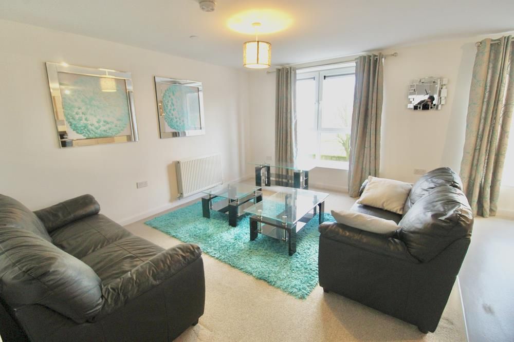 Property photo 1 of 8 Lounge