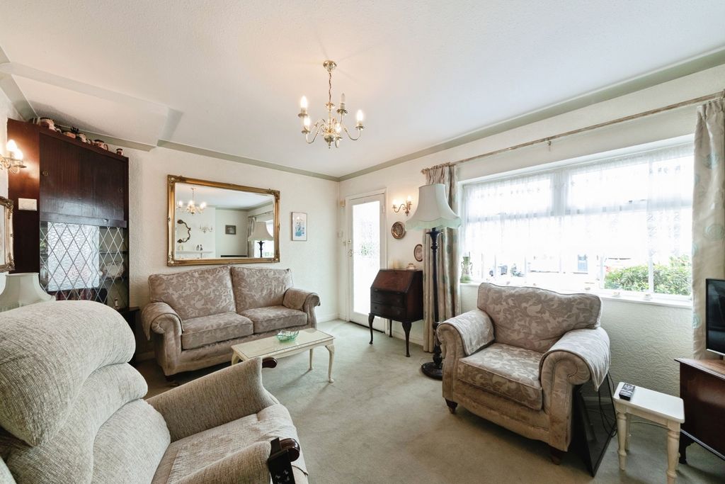 Property photo 3 of 16 Pbox-Img.Jpg