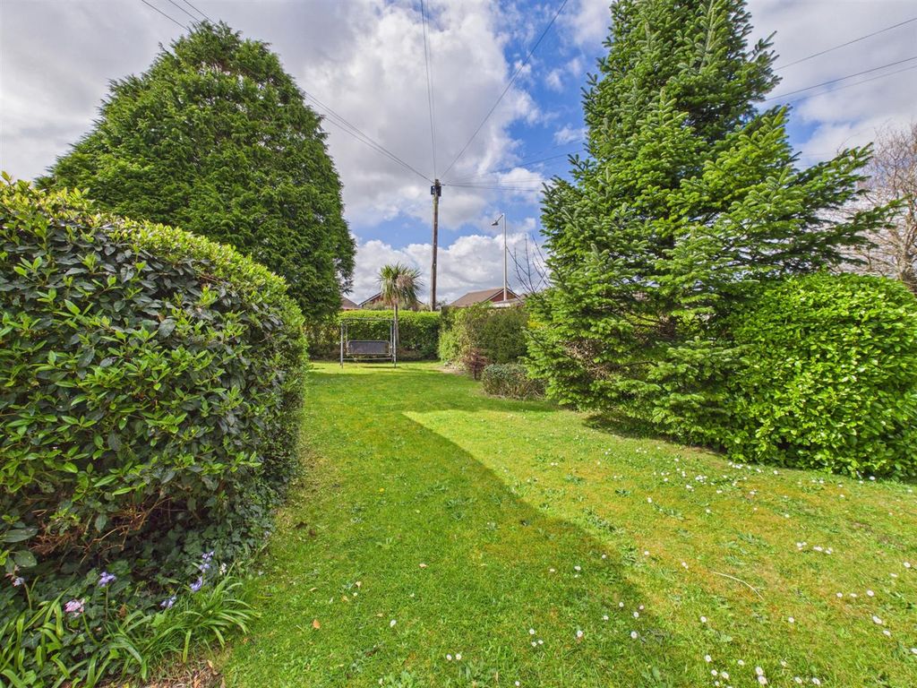 Property photo 2 of 19 Cam04118G0-Pr0086-Still018.Jpg