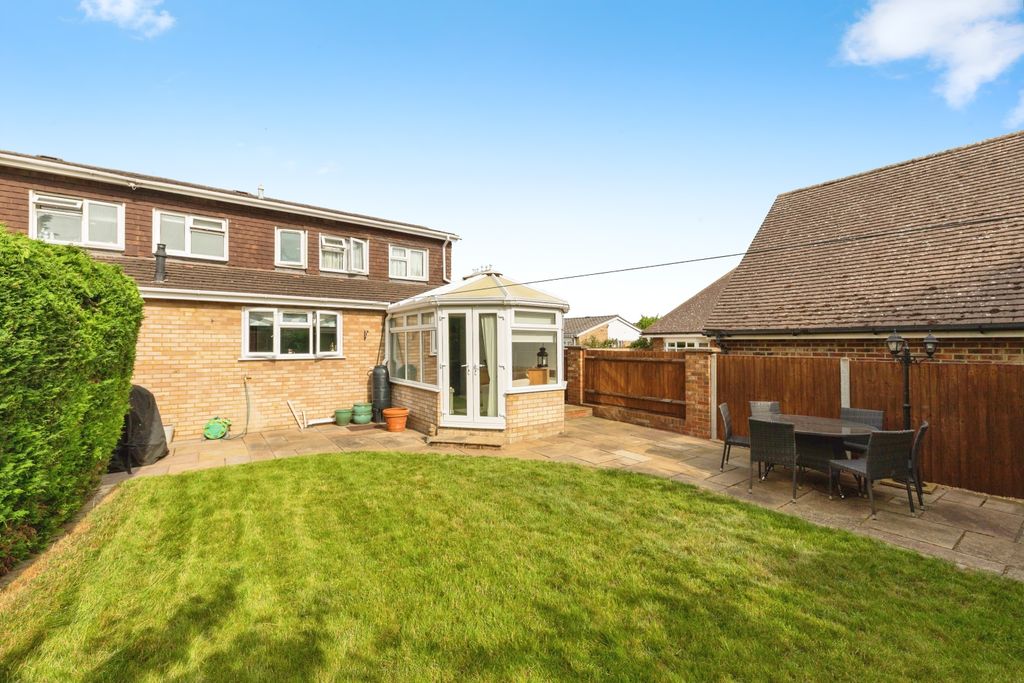 Additional image 4 of 3 bed semi-detached house for saleRomany Close, Letchworth Garden City SG6