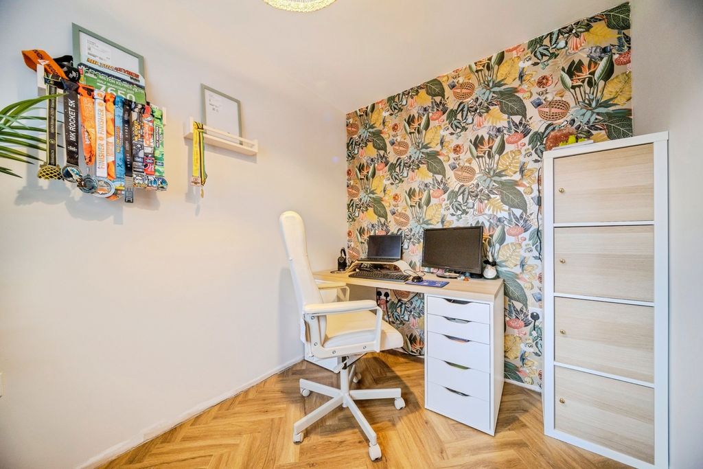 Property photo 3 of 20 Pbox-Img.Jpg
