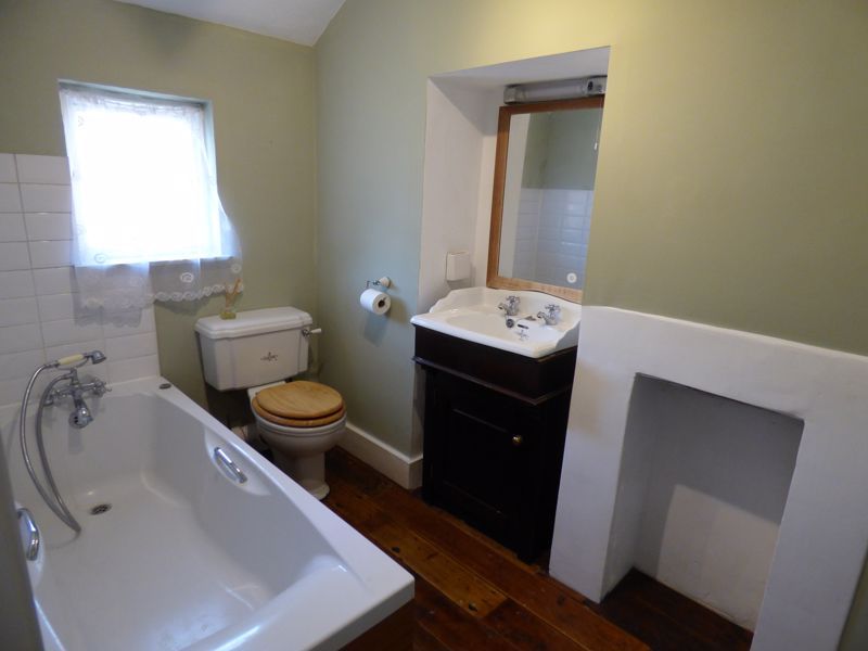 Property photo 3 of 11 Photo 14