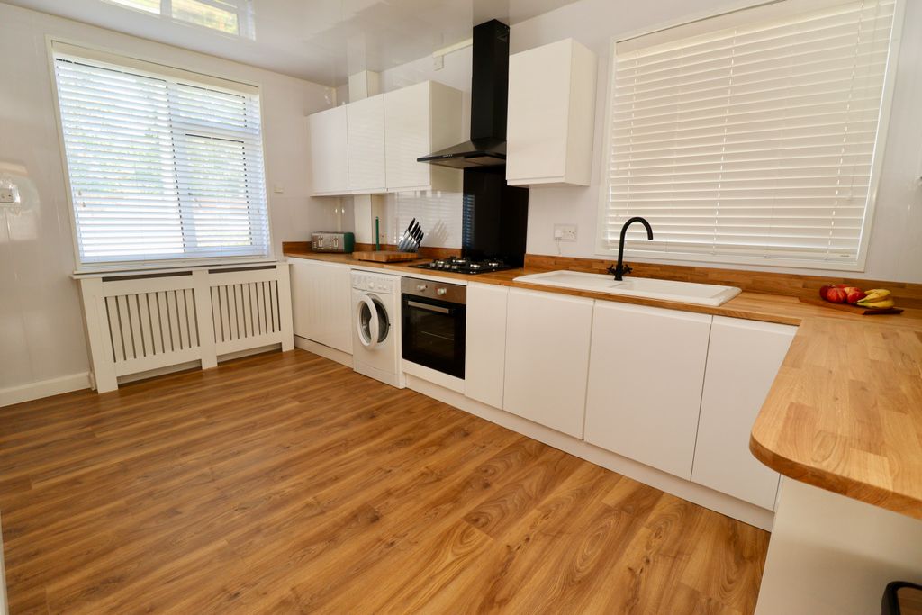 Property photo 3 of 28 Img_8763