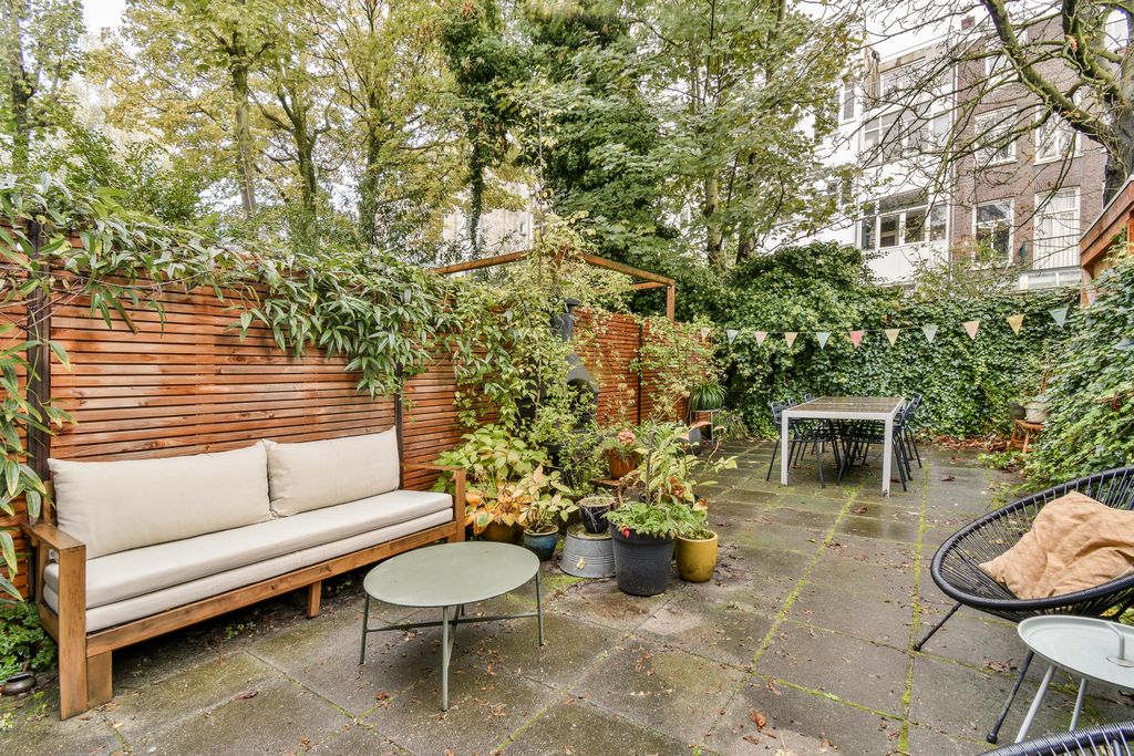 Property photo 2 of 37