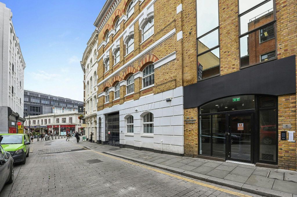 Property photo 2 of 17 Olbc30Cowcrossstreet24.Jpg