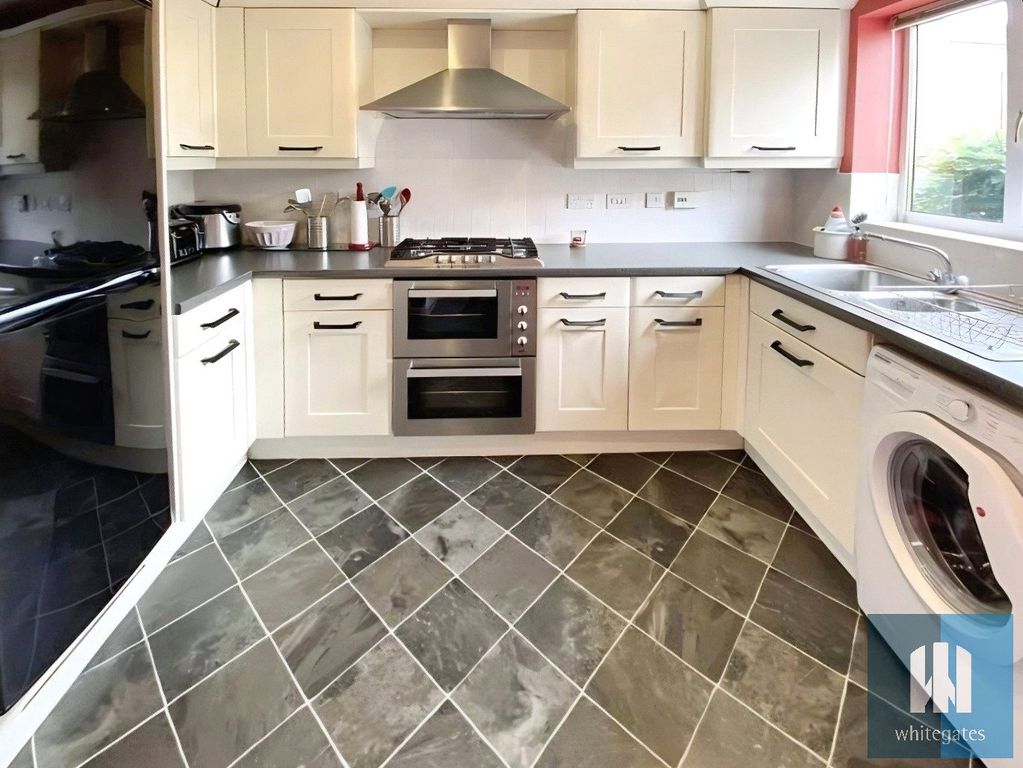 Property photo 2 of 13 Picture No. 11