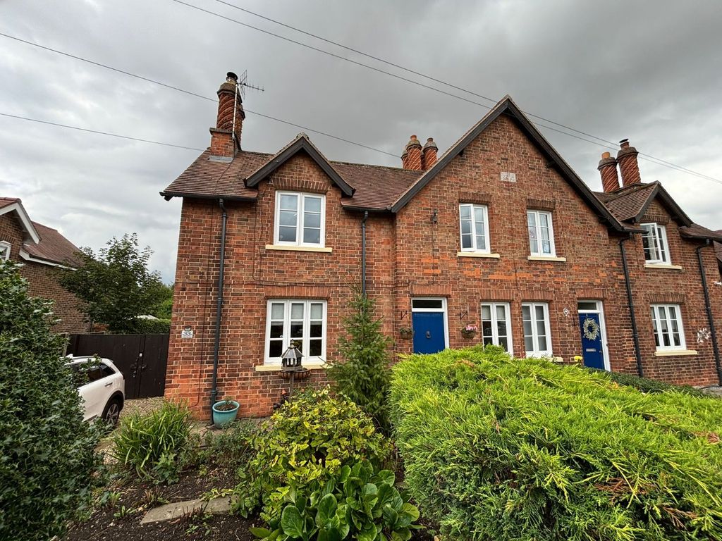 Property photo 1 of 10 External