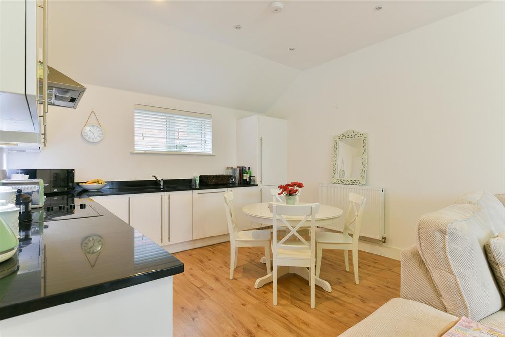 Property photo 3 of 13 Larch House