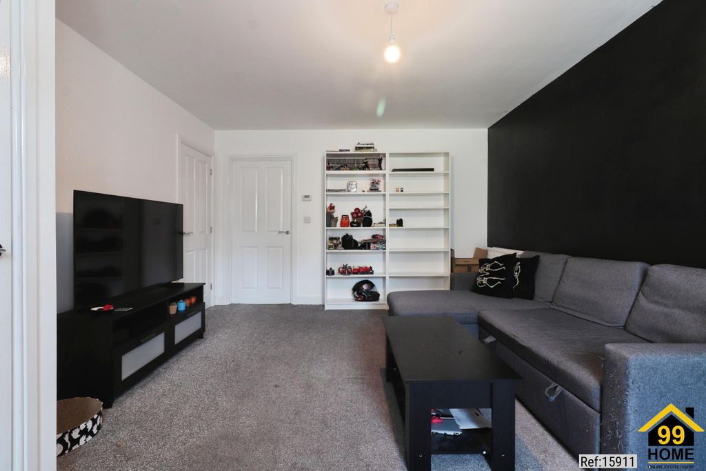 Property photo 3 of 20 Photo 2