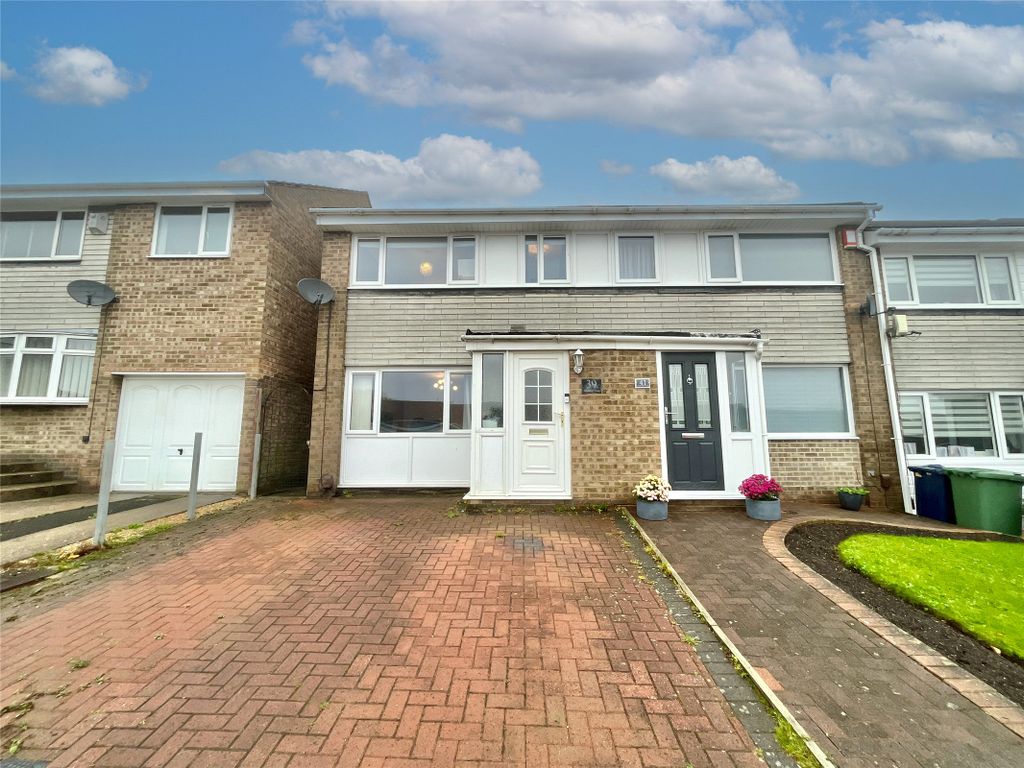 Property photo 1 of 19 External
