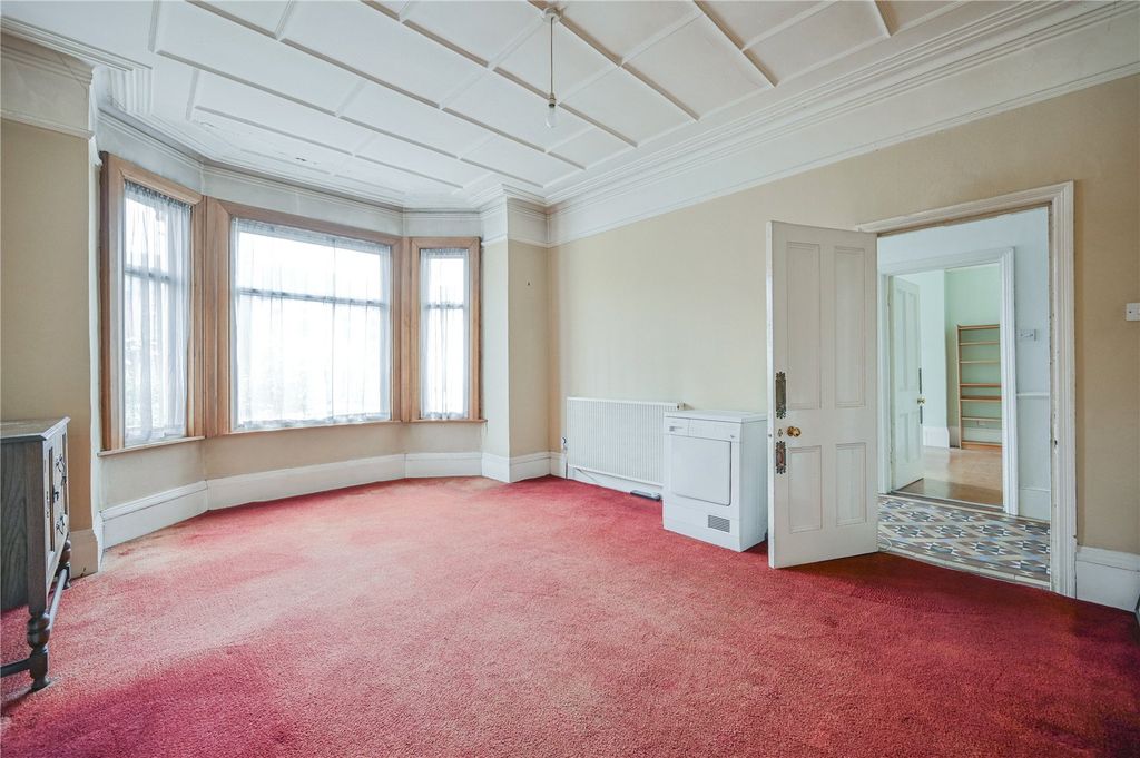Property photo 3 of 27 Picture No. 27