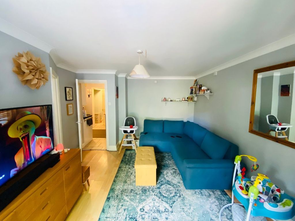 Property photo 1 of 4