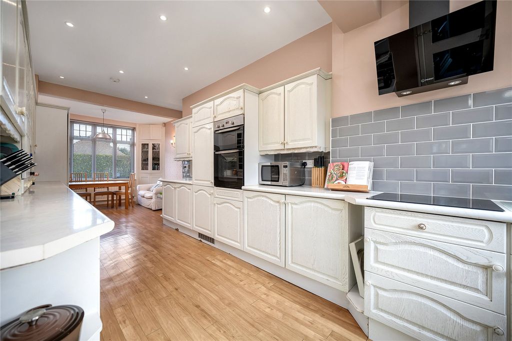 Additional image 12 of 4 bed detached house for saleWesternhay Road, Stoneygate, Leicester LE2