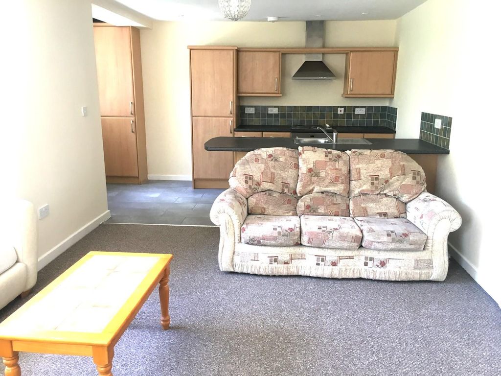 Property photo 2 of 11