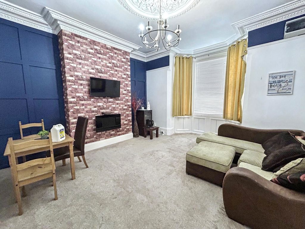 Property photo 3 of 21