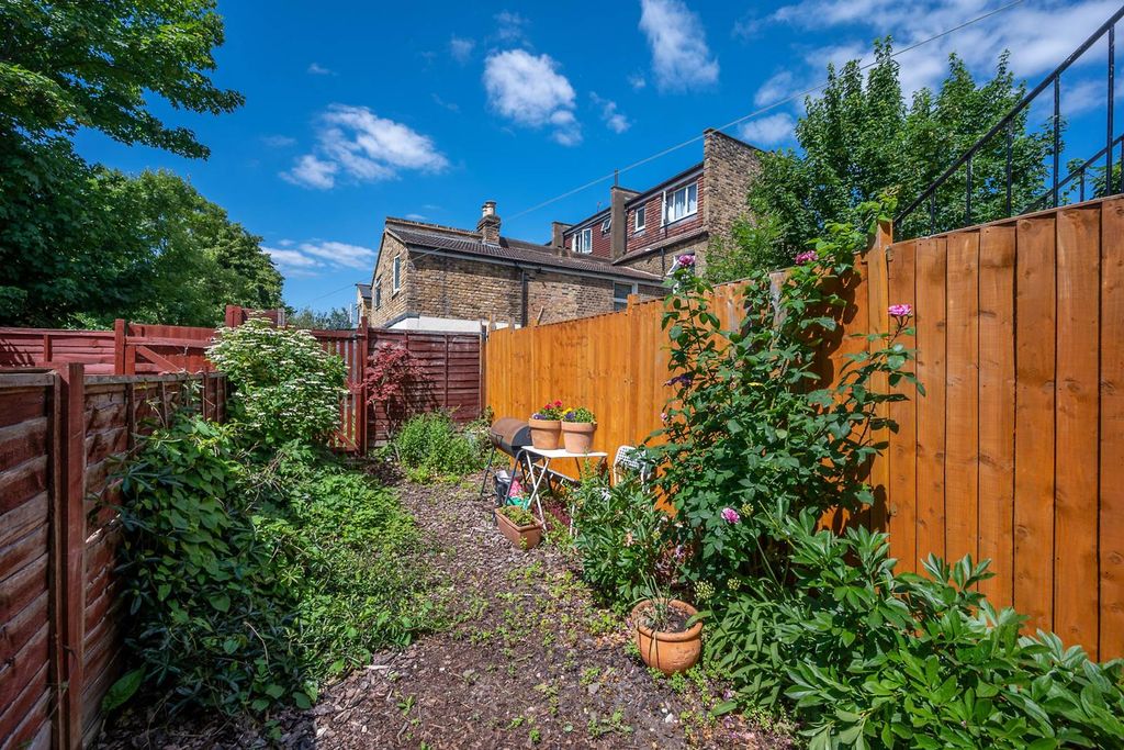 Property photo 3 of 9