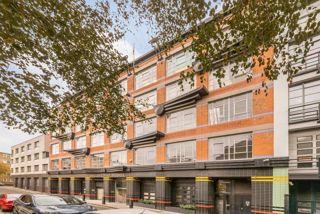 Property photo 2 of 9 Exterior 2.Jpg