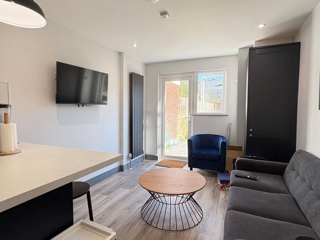 Property photo 1 of 9 6.Jpg
