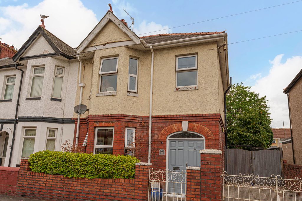 Property photo 1 of 42