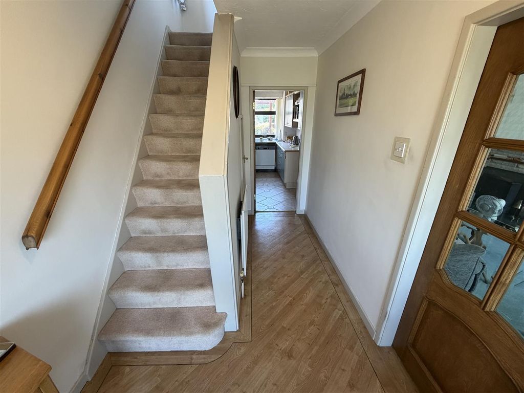 Property photo 3 of 19 Hallway