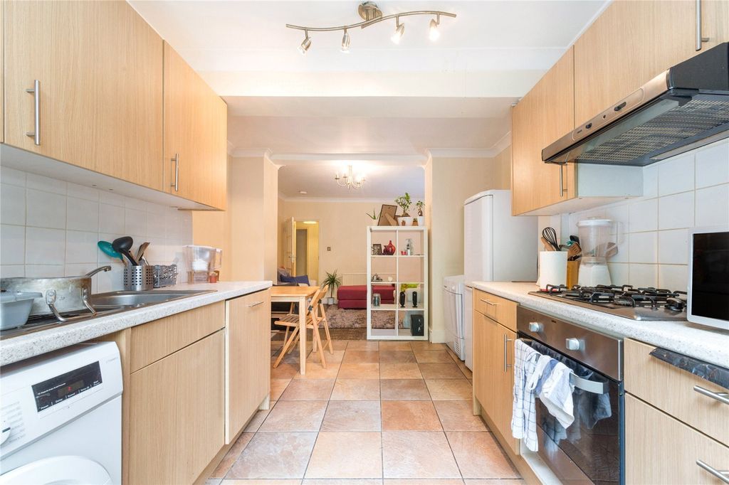 Property photo 2 of 13
