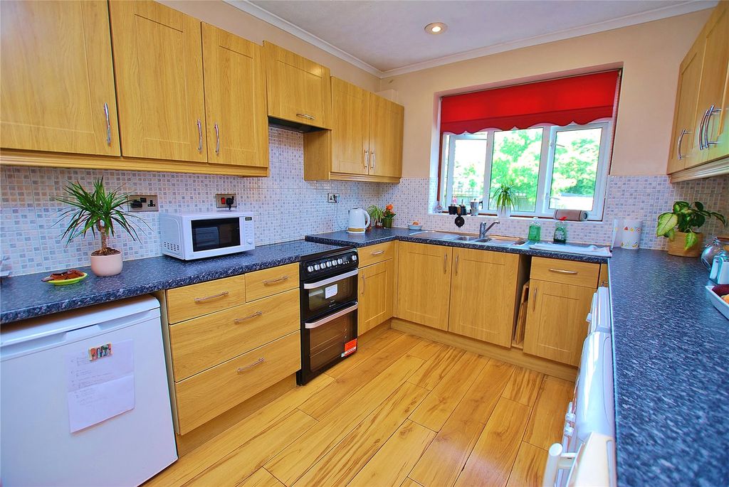 Property photo 2 of 14 Picture No. 14