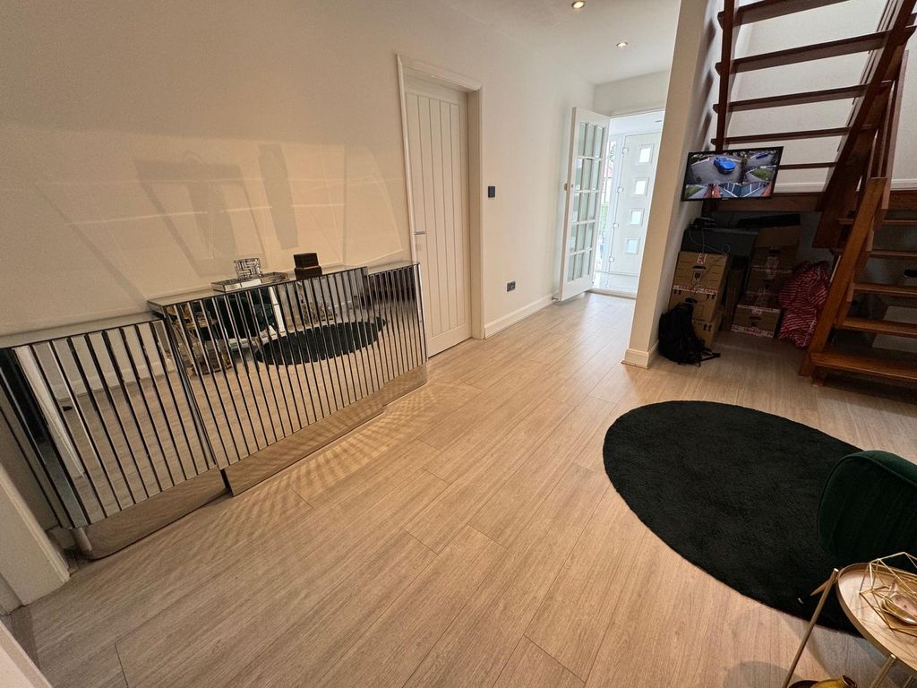 Additional image 13 of 4 bed property to rentOld Birmingham Road, Marlbrook, Bromsgrove B60