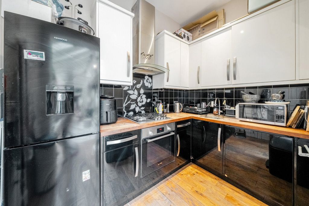 Property photo 3 of 18 Picture No. 29