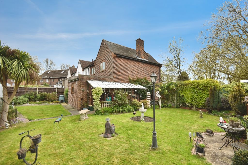 Property photo 1 of 19