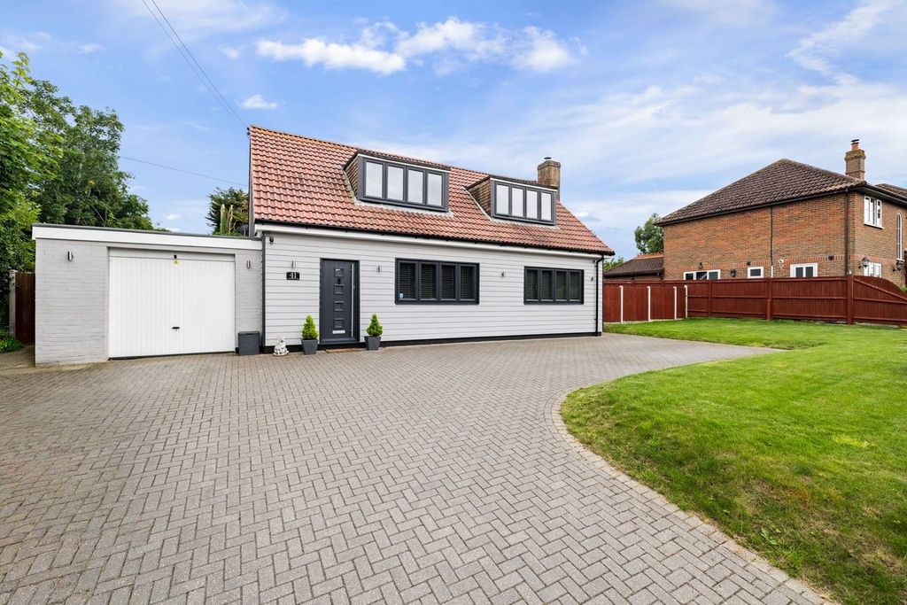 Property photo 1 of 18