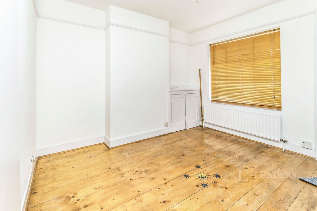 Property photo 2 of 15 Pbox-Img.Jpg