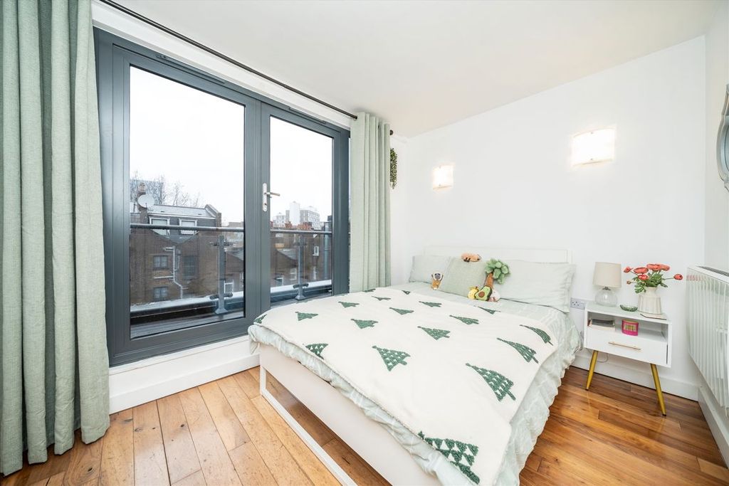 Property photo 3 of 8